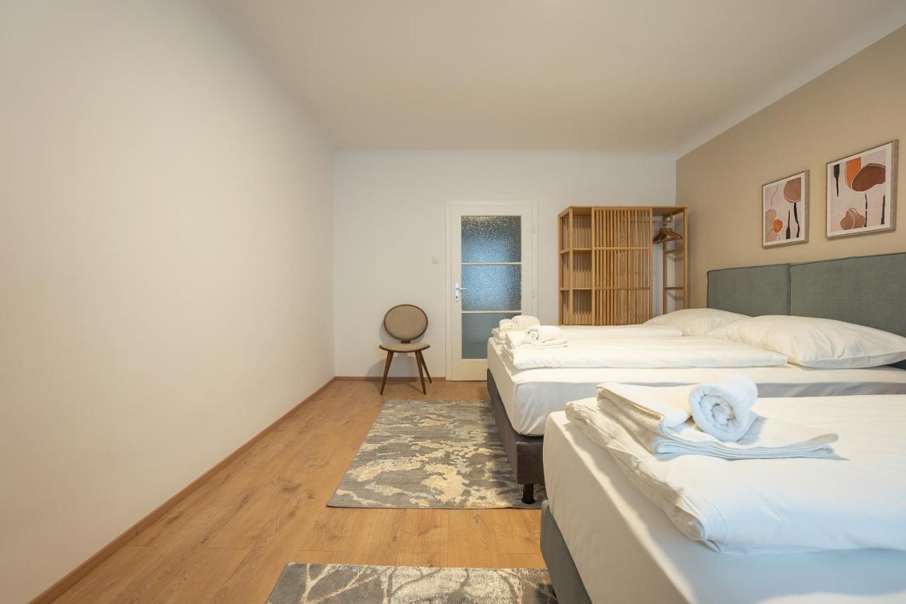 A 2-Bedroom Apartment With A King-Size Bed And A Balcony Is Located Just A 15-Minute Walk From Stephansplatz. Vienne Extérieur photo
