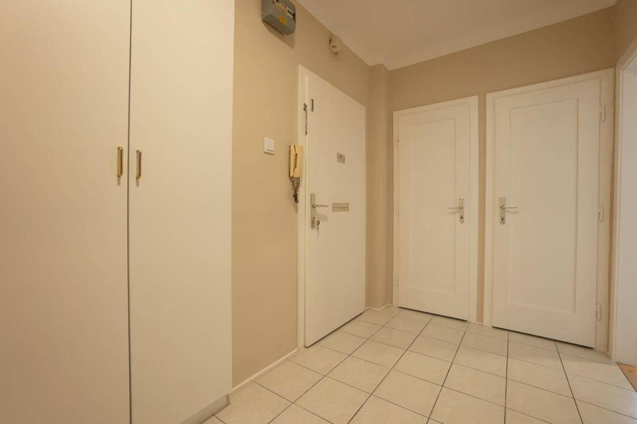 A 2-Bedroom Apartment With A King-Size Bed And A Balcony Is Located Just A 15-Minute Walk From Stephansplatz. Vienne Extérieur photo